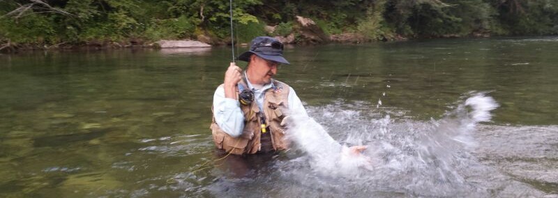 En este momento estás viendo Fotos: Pelea en el río Idrija (Slovenia)